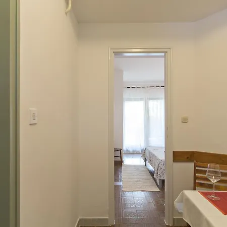 Siga Apartment *